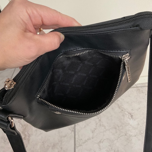 Roots 73 - Vegan Leather Crossbody Black Colour Shoulder Bag NWOT - Picture 10 of 16